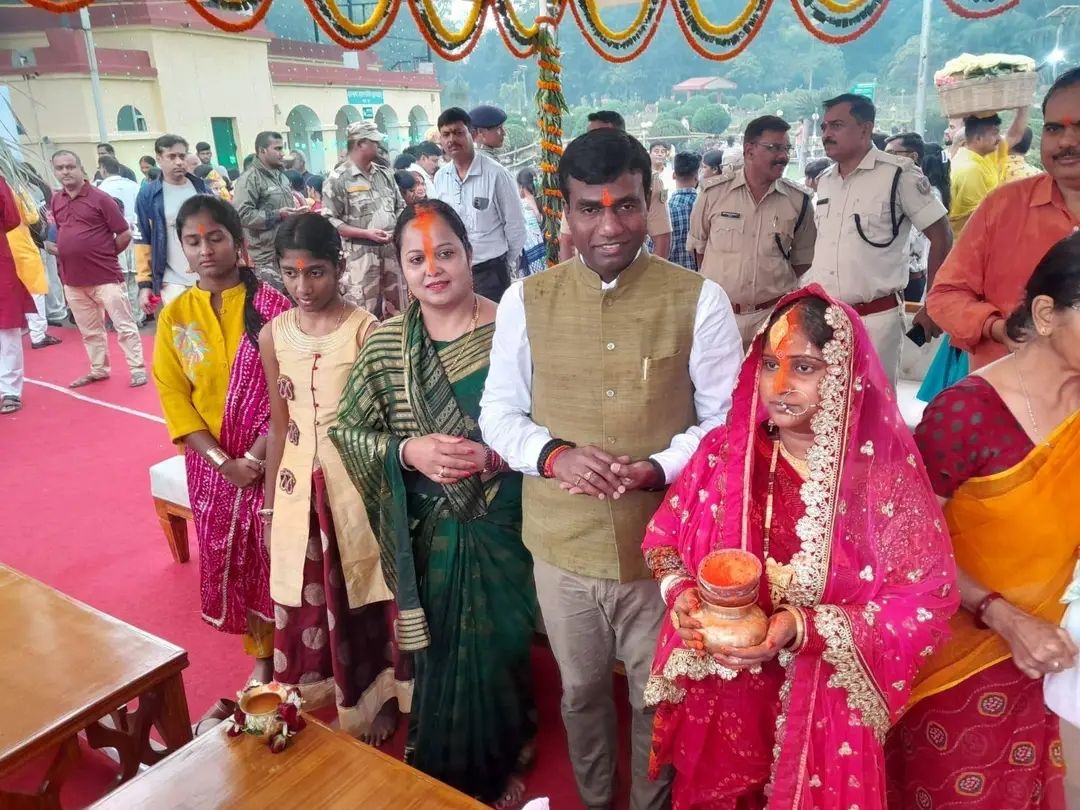 लोक आस्था का महापर्व छठ शांतिपूर्ण वातावरण में सम्पन्न,रांची डीसी ने जिलेवासियों के लिए मंगलकामना की