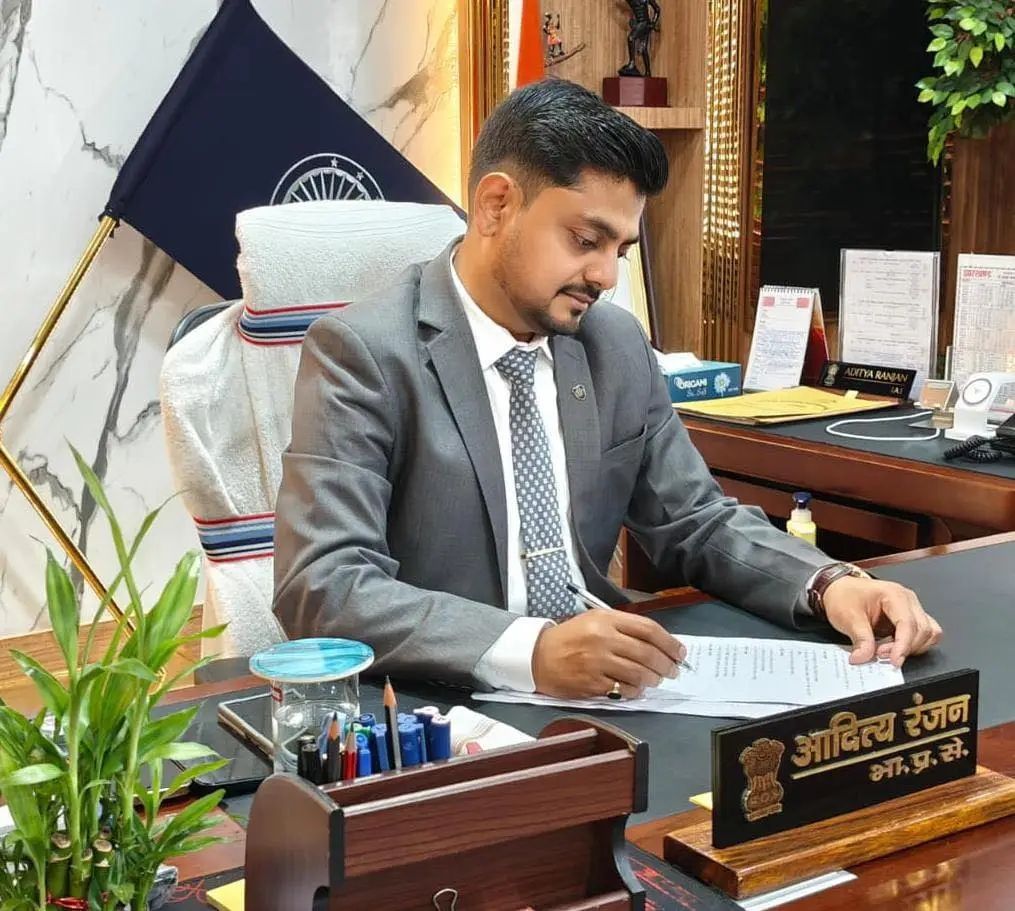 उपायुक्त के निर्देश पर एसएनएमएमसीएच ब्लड बैंक में दो आईसीटीसी काउंसलर प्रतिनियुक्त