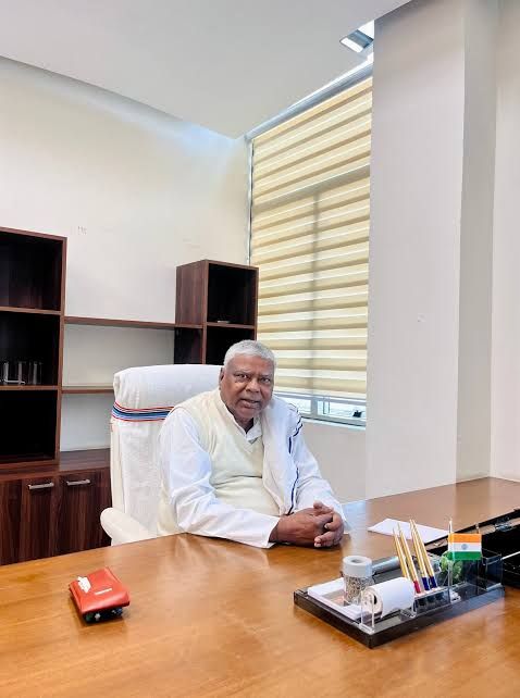 टुंडी विधायक मथुरा प्रसाद महतो की अनोखी पहल, पंचायत में लगेगा जनता दरबार, रात में करेंगे प्रवास