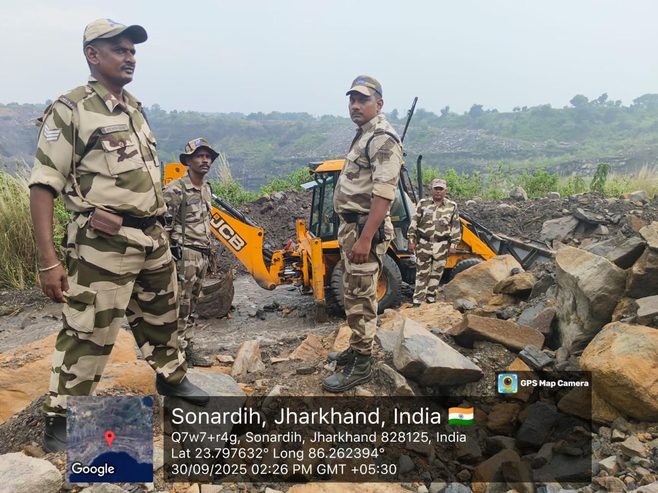 अवैध खनन स्थल से बरामद जेसीबी के मालिक-चालक व अन्य के खिलाफ FIR दर्ज